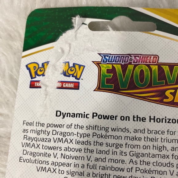 Pokémon Slowpoke booster pack and coin - Picture 3 of 3